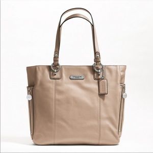 Coach Gallery Leather Shopper Tote